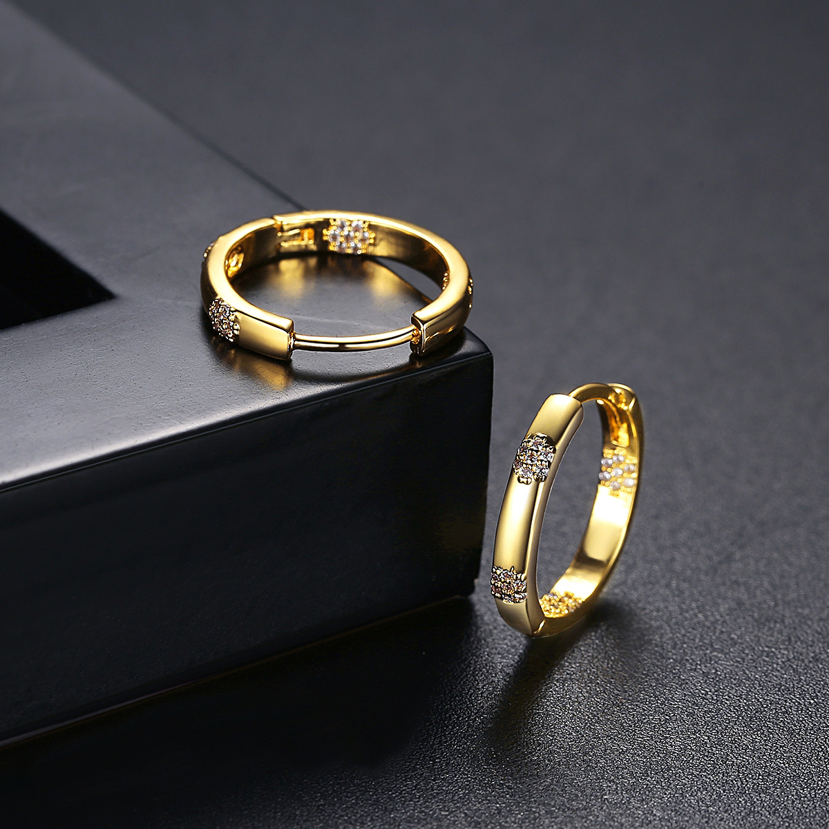 PINANNIE 18K Gold Plated Huggi – Women Fashion Online Shopping Bewertung und Preis